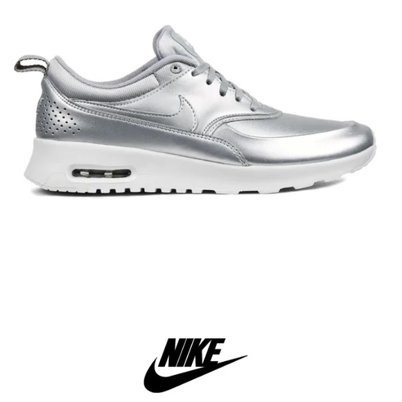 🆒🚺 NIKE AIR MAX IN METALLIC SILVER 🚺🆒 - Picture 8 of 16